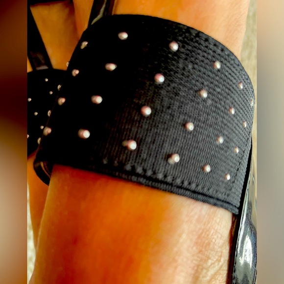 Anne Klein Wedge Sandal Silver Stud Embellished - Picture 5 of 5